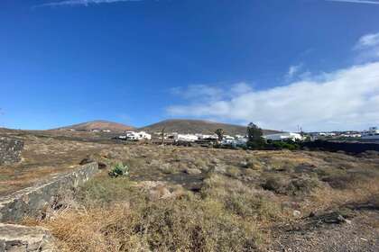 Grundstück/Finca zu verkaufen in La Asomada, Tías, Lanzarote. 