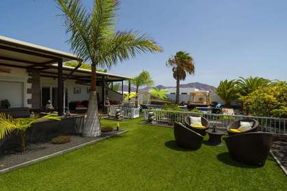 Chalet Luxury for sale in Playa Blanca, Yaiza, Lanzarote. 