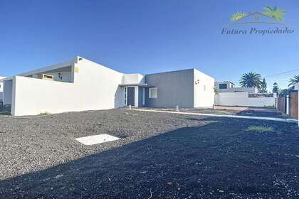 Chalet for sale in Tahiche, Teguise, Lanzarote. 
